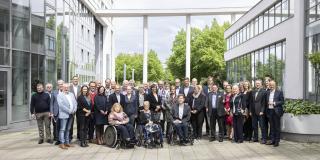 Gruppenfoto der Teilnehmenden bei der Sitzung des Inklusionsbeirates des Landes Nordrhein-Westfalen 2023